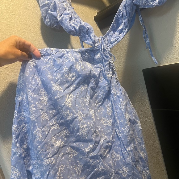 blue cut out side dress - Picture 2 of 4